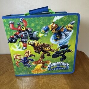 Skylanders Swap Force Carrying Case with Removable Shelves